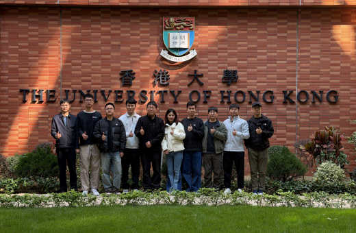 HKU Engineering’s world-first "brain-like" chip paves way for quantum computers and deep-space missions